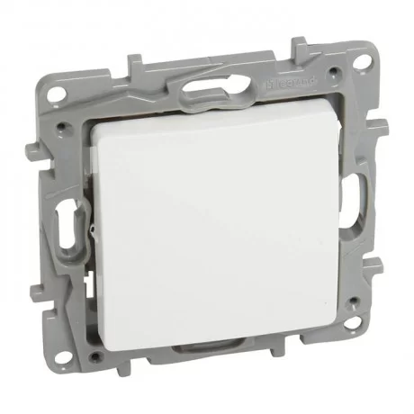 Еднополюсен ключ цвят бял Niloe 764500 LEGRAND